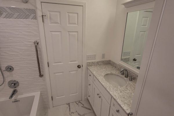 Thrasher-Bathroom-6-2-aspect-ratio-600-400