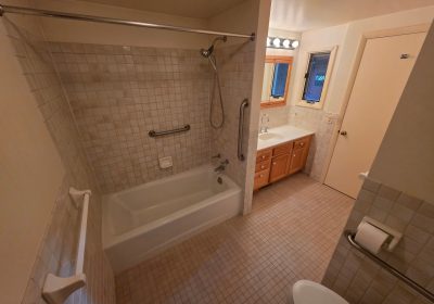 Hillsdale Bathroom Before